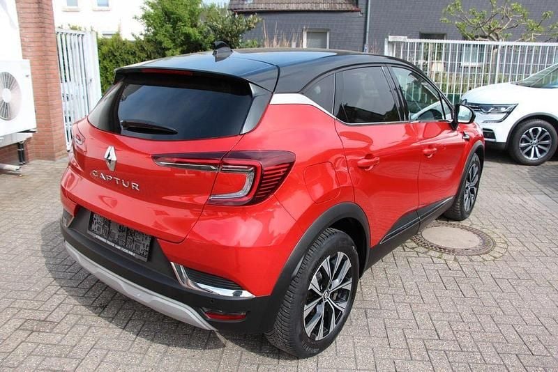 Gebraucht Renault Captur Techno 158 PS (116 kW) 2022 Rot SUV