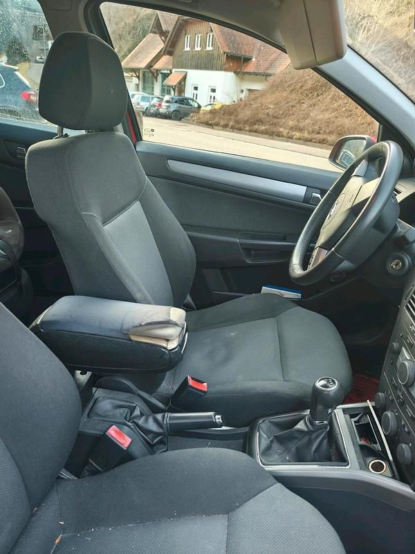 Gebraucht Opel Astra 125 PS (91 kW) 2006 Rot Kombi