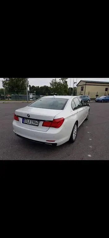 Second-hand BMW 740 306 CP (225 kW) 2010 Bej Berlinǎ