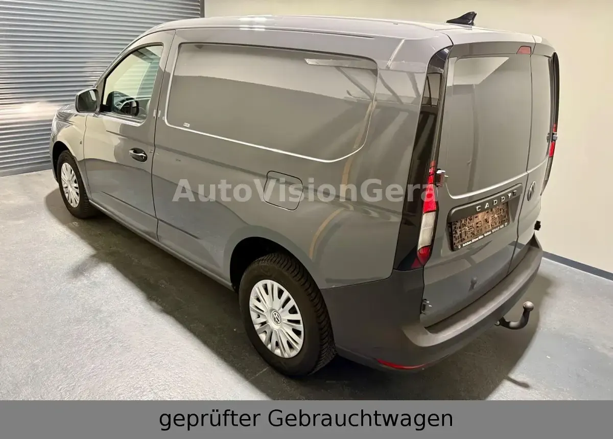 Gebraucht VW Caddy 102 PS (75 kW) 2022 Grau Van / Kleinbus