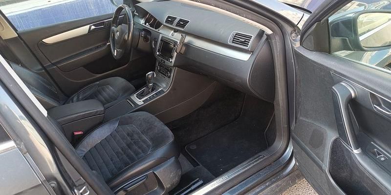 Gebraucht VW Passat Highline 140 PS (102 kW) 2013 Grau Limousine