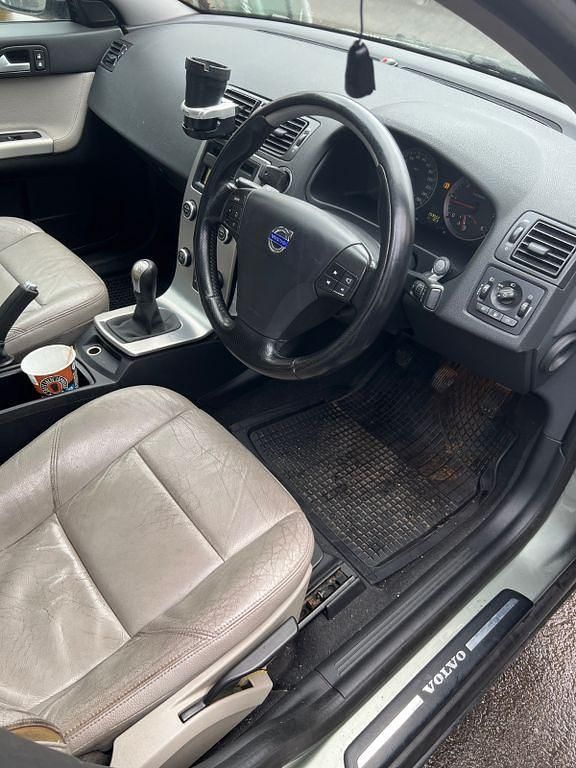 Gebraucht Volvo S40 136 PS (100 kW) 2008 Gold Limousine