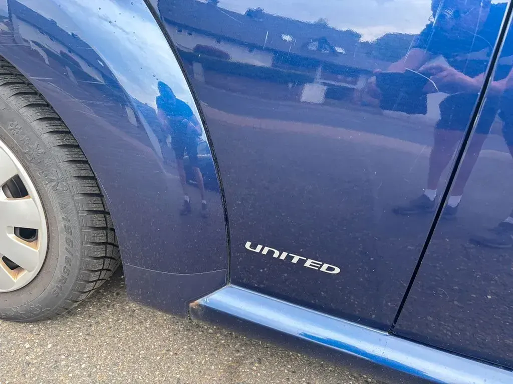 Gebraucht VW New Beetle United 116 PS (85 kW) 2008 Blau Kleinwagen