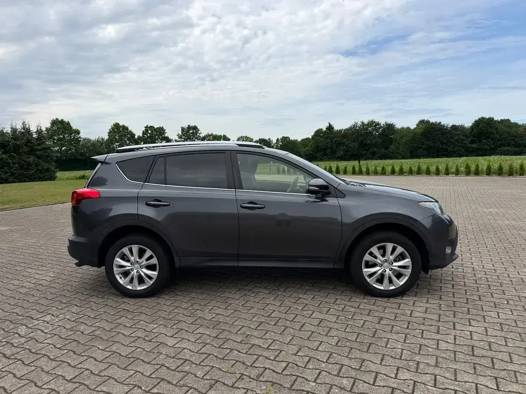 Gebraucht Toyota RAV4 Edition 150 PS (110 kW) 2013 Grau SUV