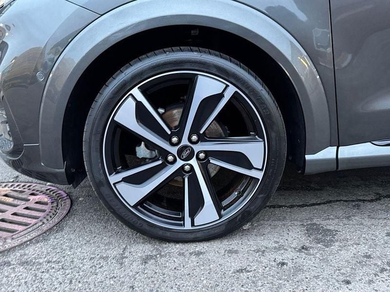 Gebraucht Ford Puma ST-Line 155 PS (114 kW) 2023 Grau SUV