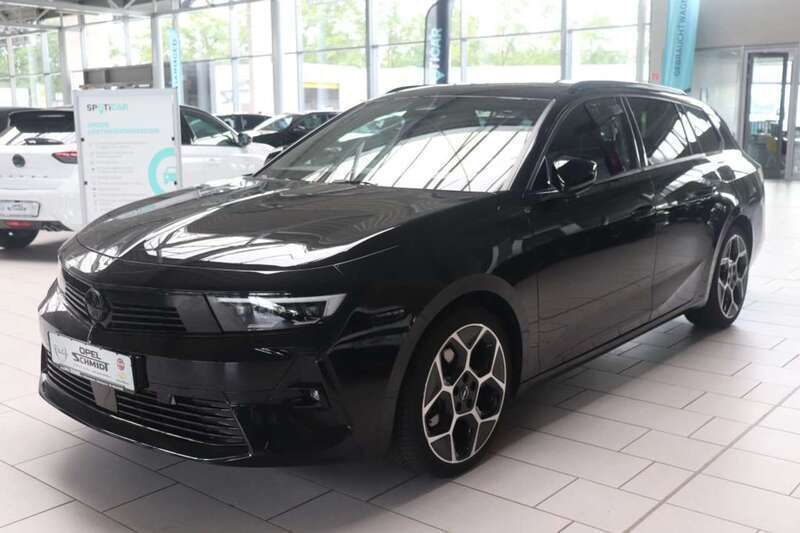 Karbon schwarz metallic Gebraucht 2024 Opel Astra Ultimate Kombi | 28.490 € (Fairer Preis) - Bild 1/2