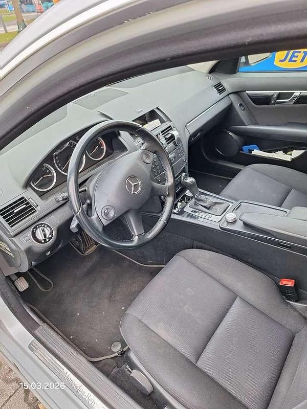 Gebraucht Mercedes C220 170 PS (125 kW) 2008 Grau Limousine