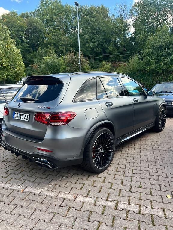 Grau Gebraucht 2021 Mercedes GLC63 AMG AMG SUV | 59.990 € (Superpreis) - Bild 1/4