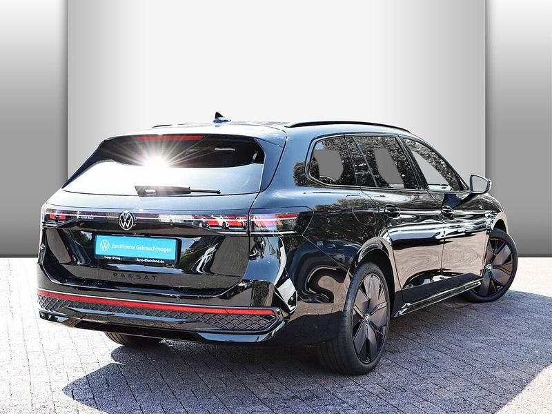 Gebraucht VW Passat Pro 272 PS (200 kW) 2024 Grenadillschwarz metallic Kombi