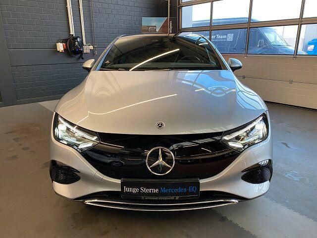 Gebraucht Mercedes EQE300 Premium 180 kW (245 PS) 2025 Hightechsilber Limousine
