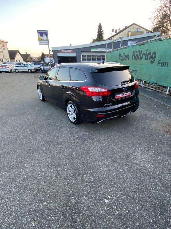Gebraucht Ford Focus ST-Line 150 PS (110 kW) 2013 Schwarz Kombi