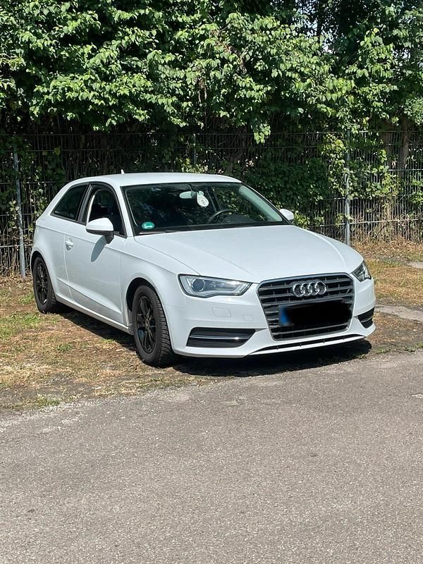 Gebraucht Audi A3 Design 122 PS (89 kW) 2014 Weiß Limousine