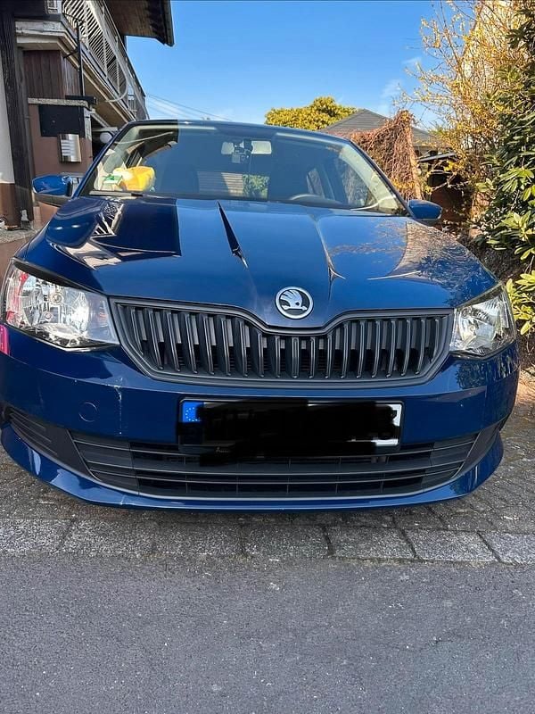 Gebraucht Skoda Fabia 60 PS (44 kW) 2017 Blau Kleinwagen
