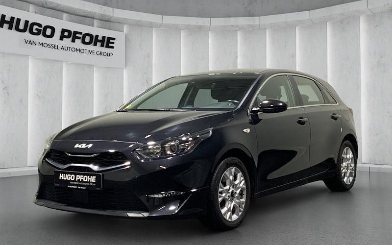 Gebraucht Kia Ceed Vision 160 PS (117 kW) 2023 Schwarz Kleinwagen