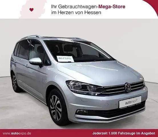 Gebraucht VW Touran Active 122 PS (89 kW) 2022 Van / Kleinbus