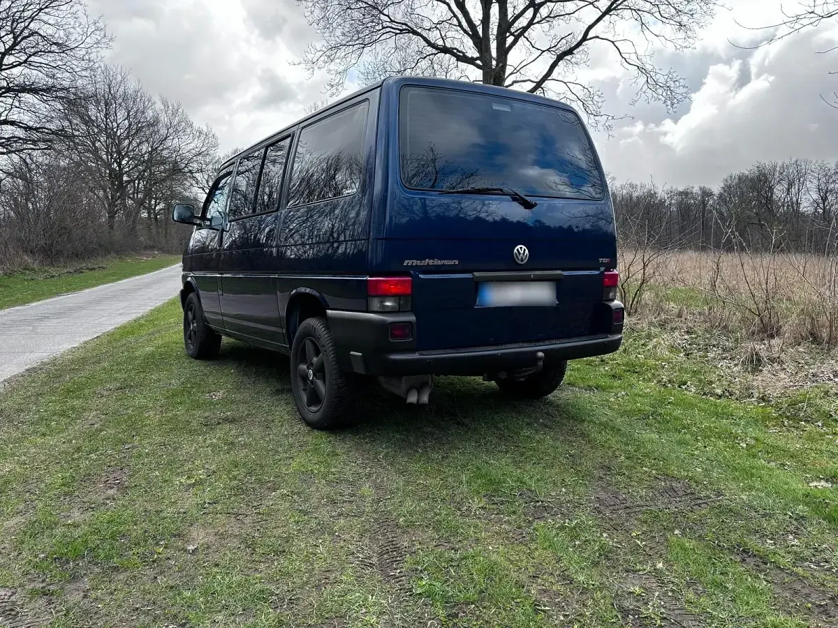 Gebraucht VW T4 151 PS (111 kW) 2002 Blau Van