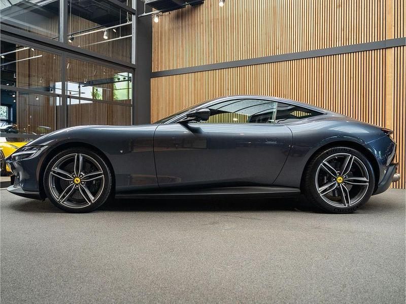 Gebraucht Ferrari Roma 620 PS (456 kW) 2020 Blau Coupé