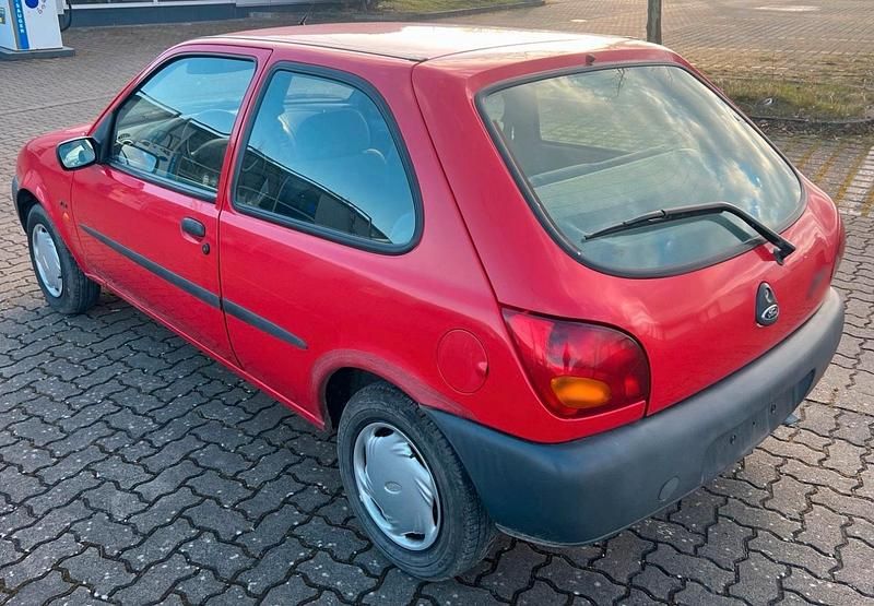 Gebraucht Ford Fiesta 50 PS (36 kW) 1997 Rot Kleinwagen