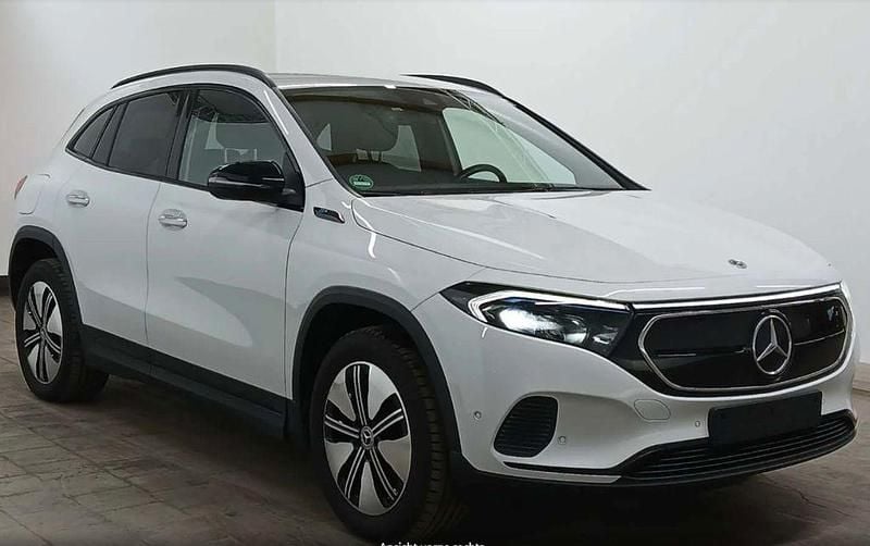 Gebraucht Mercedes EQA250 AMG 139 kW (190 PS) 2022 Weiß SUV