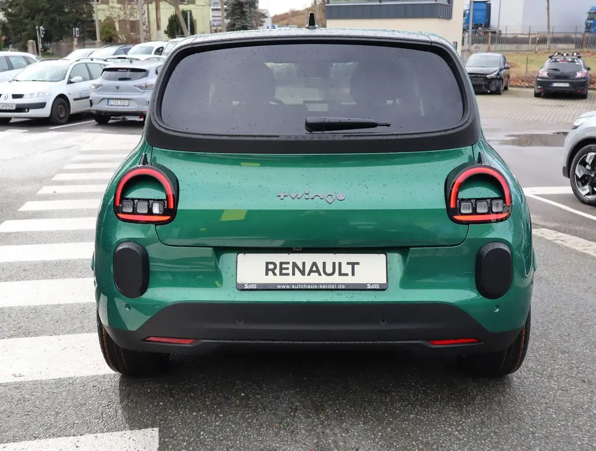 Neu Renault Twingo Urban 60 kW (82 PS) 2026 Grün Kleinwagen
