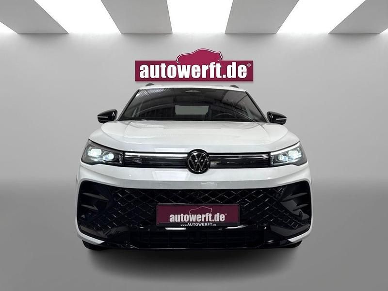 Gebraucht VW Tiguan R-line 193 PS (141 kW) 2024 Weiss SUV