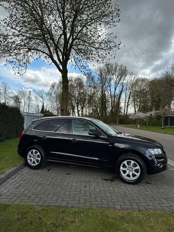 Gebraucht Audi Q5 S-Line 177 PS (130 kW) 2014 Schwarz SUV