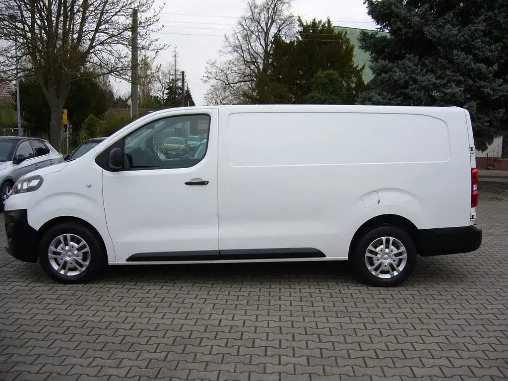 Gebraucht Opel Vivaro-e Combi Selection 144 PS (105 kW) 2022 Jade weiss/arktis weiss Van / Kleinbus