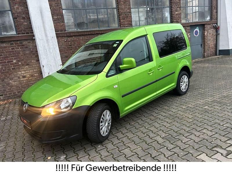 Grün Gebraucht 2013 VW Caddy Trendline Van / Kleinbus | 5.899 € (Guter Preis) - Bild 1/4