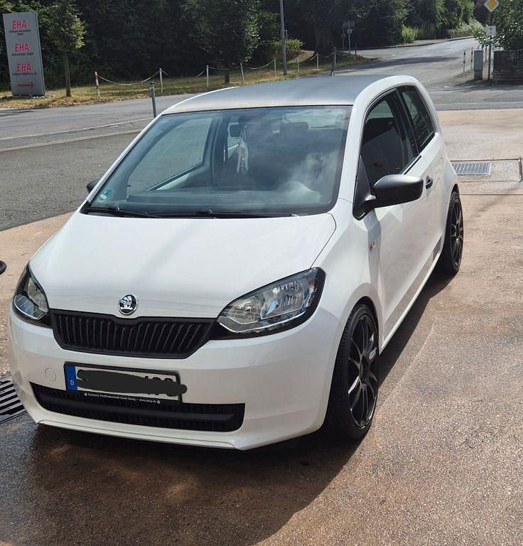 Weiß Gebraucht 2016 Skoda Citigo Active Kleinwagen | 6.850 € (Etwas zu teuer) - Bild 1/4