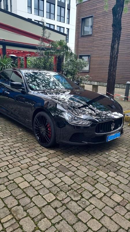 Gebraucht Maserati Ghibli 330 PS (242 kW) 2016 Schwarz Limousine