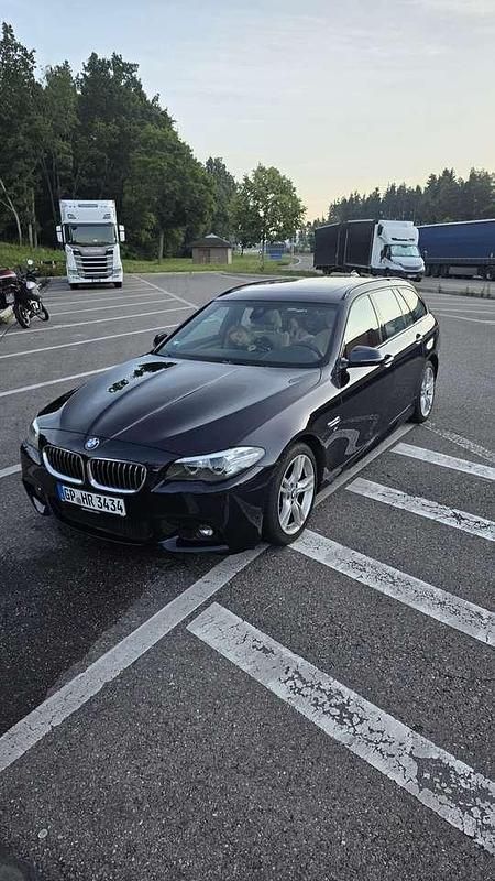 Gebraucht BMW 525 M Sport 218 PS (160 kW) 2015 Blau Kombi