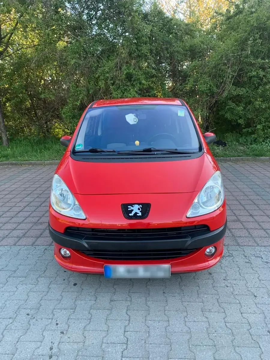 Gebraucht Peugeot 1007 88 PS (64 kW) 2006 Rot Van / Kleinbus