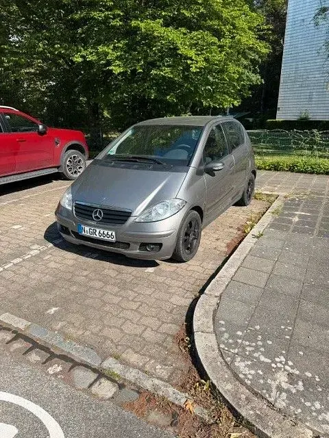 Gebraucht Mercedes A180 Classic 109 PS (80 kW) 2007 Silber Limousine