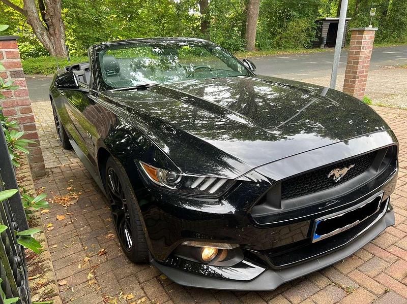 Gebraucht Ford Mustang GT 421 PS (309 kW) 2017 Schwarz Cabrio