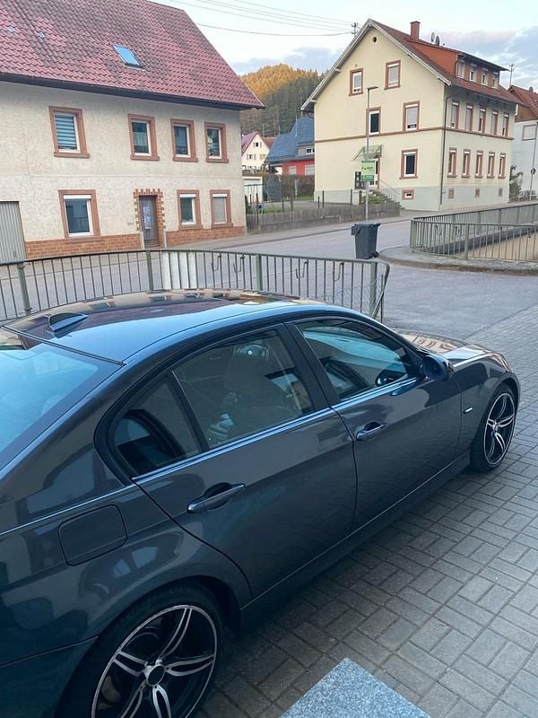 Gebraucht BMW 320 163 PS (119 kW) 2007 Limousine