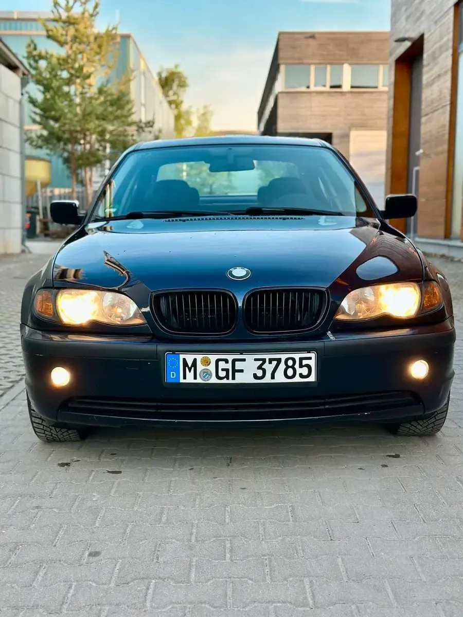 Gebraucht BMW 316 116 PS (85 kW) 2003 Blau Limousine