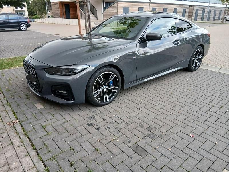 Grau Gebraucht 2021 BMW 420 M Sport Coupé | 31.900 € (Etwas zu teuer) - Bild 1/4