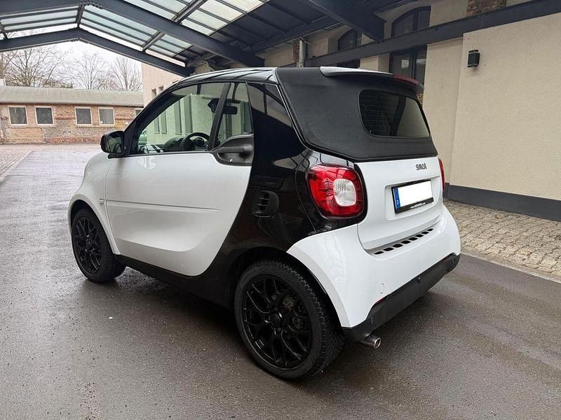 Gebraucht Smart ForTwo Cabrio 90 PS (66 kW) 2017 Weiß Cabrio