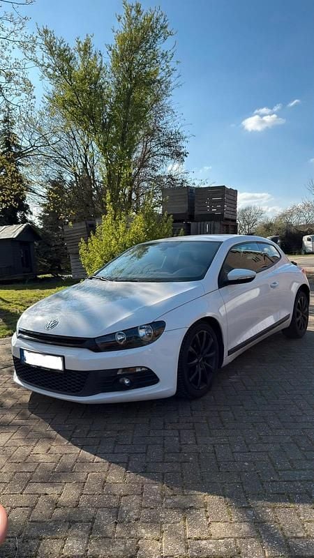 Gebraucht VW Scirocco Edition 160 PS (117 kW) 2010 Weiß Coupé