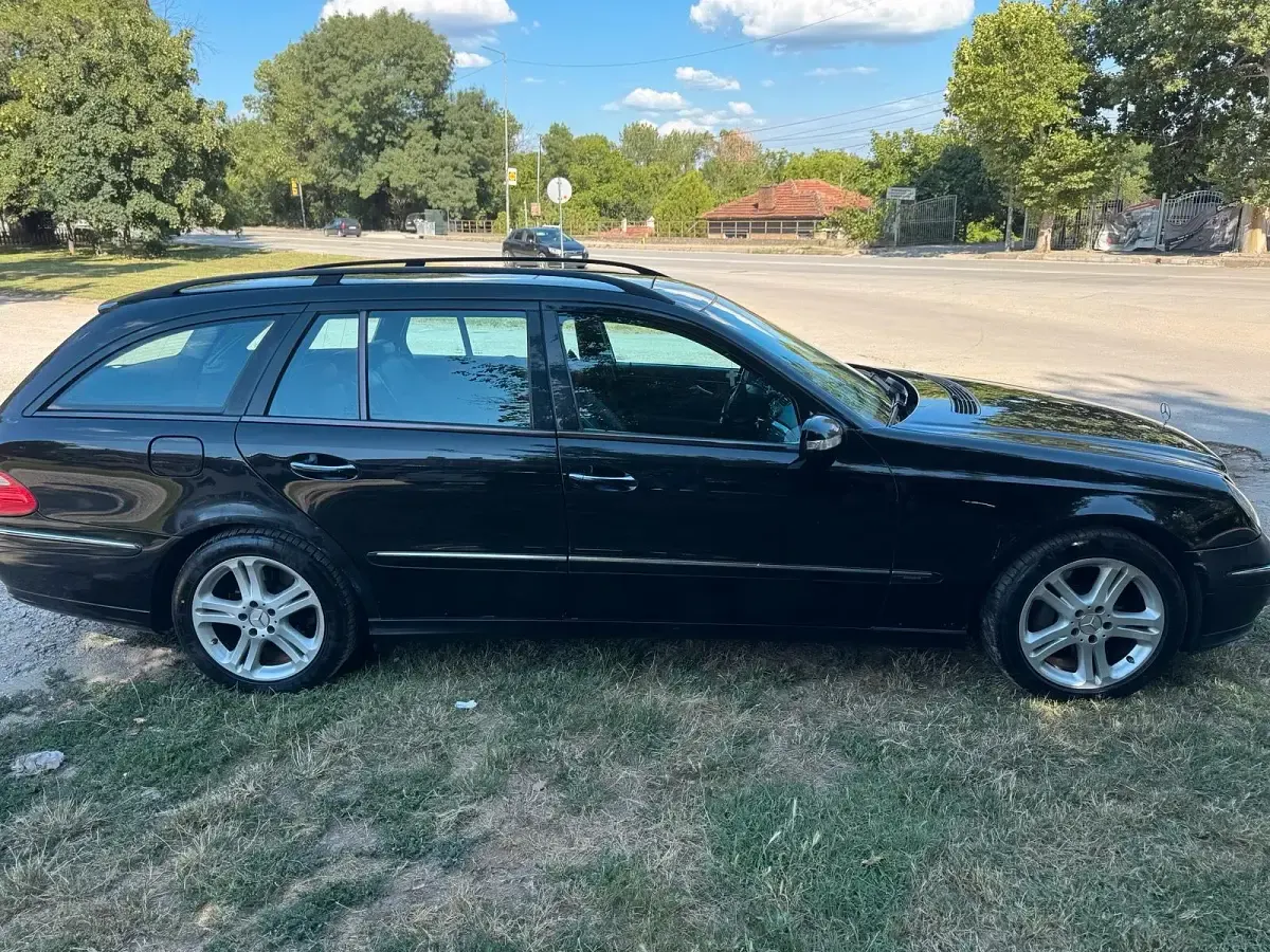 Gebraucht Mercedes E320 204 PS (150 kW) 2003 Schwarz Kombi