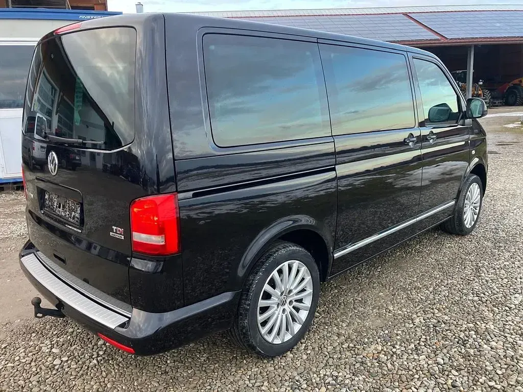 Gebraucht VW Multivan Highline 179 PS (131 kW) 2015 Schwarz Van / Kleinbus