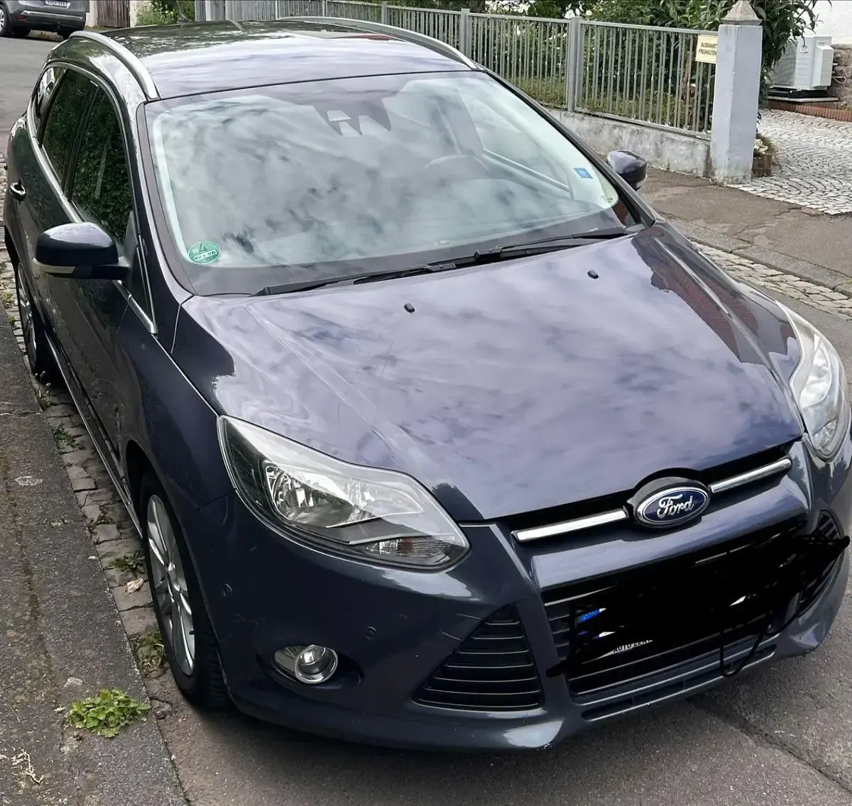 Gebraucht Ford Focus Titanium 116 PS (85 kW) 2013 Grau Kombi
