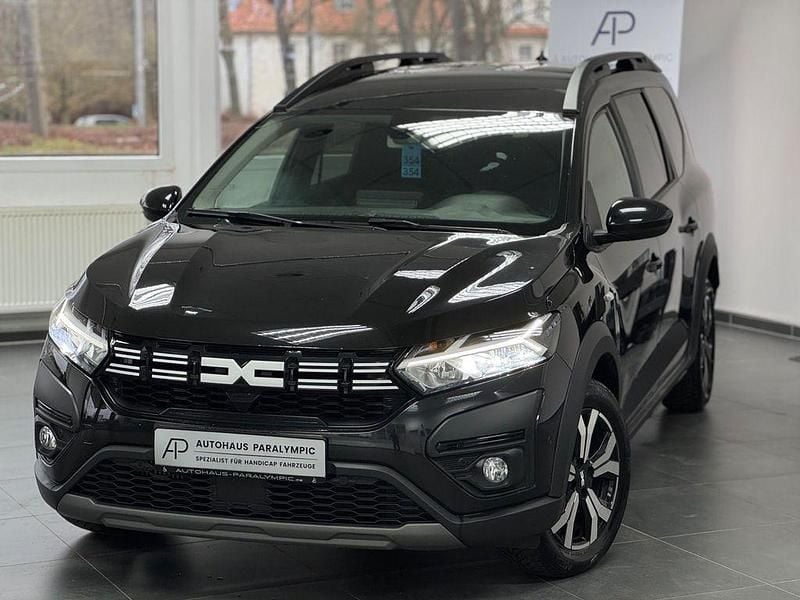 Gebraucht Dacia Jogger Expression 110 PS (80 kW) 2023 Schwarz Van / Kleinbus