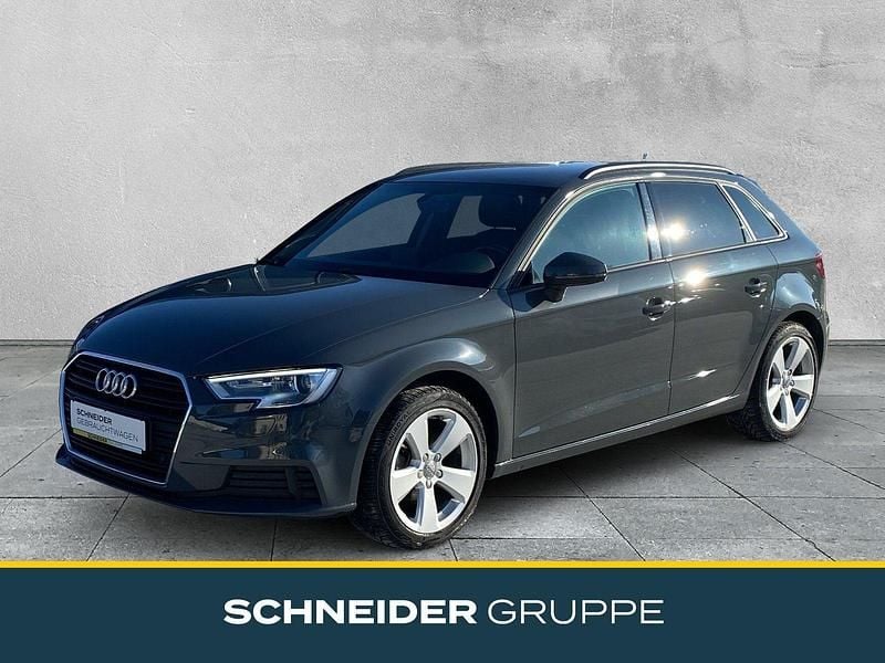 Second-hand Audi A3 Comfort 150 CP (110 kW) 2018 Berlinǎ