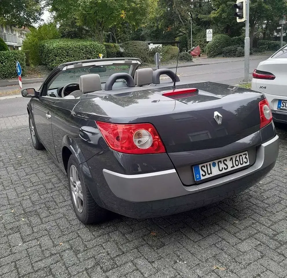 Gebraucht Renault Mégane Cabriolet Privilege 131 PS (96 kW) 2005 Grau Cabrio