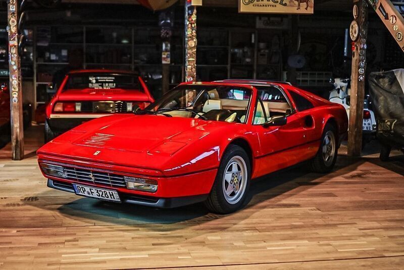 Rot Gebraucht 1989 Ferrari 328 Coupé | 85.000 € - Bild 1/4