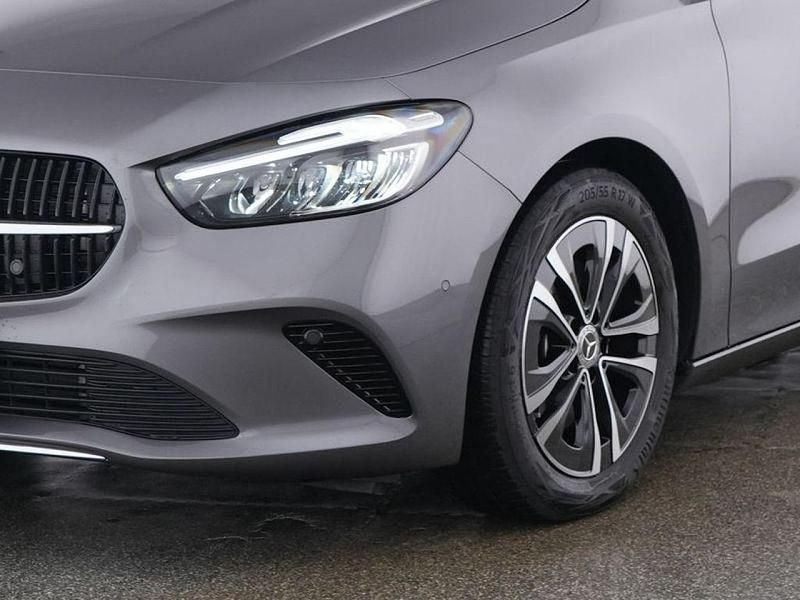 Gebraucht Mercedes B220 Progressive 190 PS (139 kW) 2024 Mountain grau (metallic) Kleinwagen