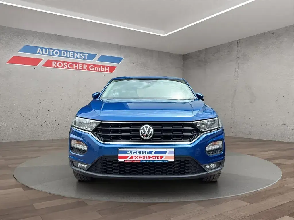 Gebraucht VW T-Roc Basis 116 PS (85 kW) 2020 Blau SUV