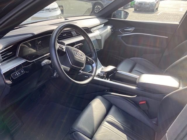 Gebraucht Audi e-tron Sport 300 kW (408 PS) 2019 Mythosschwarz metallic SUV