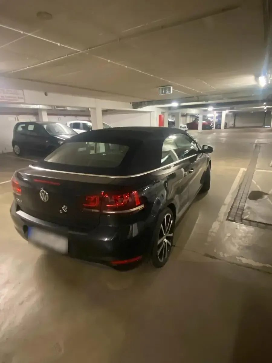 Gebraucht VW Golf 160 PS (117 kW) 2011 Schwarz Cabrio